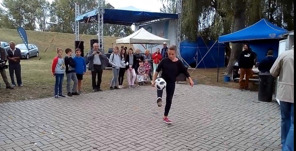 Szász Kitti a freestyle bemutatóján